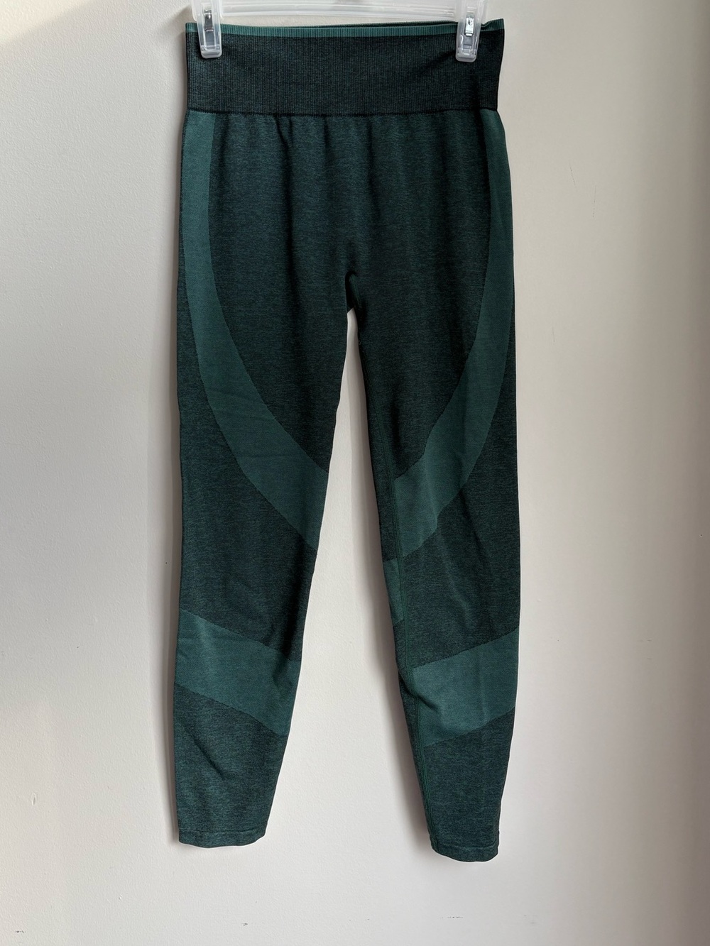 PINK Victoria’s Secret Seamless Green Leggings High Rise Workout Gym Size S